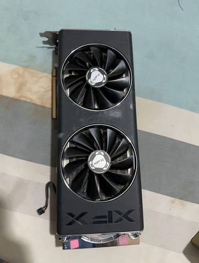 Rx 5700xt (faulty) (fans spin bit no display)