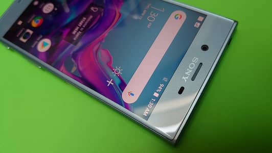 SONY XPERIA XZS | 4GB | CRISP 424ppi | 4K\SUPERSLOMO! | SNAPDRAGON820