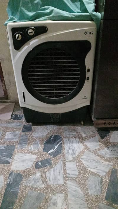 achi halt main hai boaht achi  or tandi hawa hai kuch din he use huwa