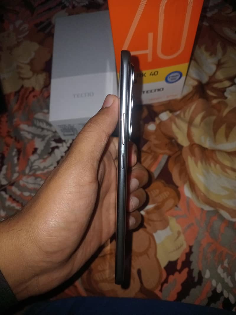 spark 40 pro plus 3