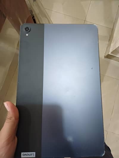 lenovo p11 plus 11 inch display with damage and with box