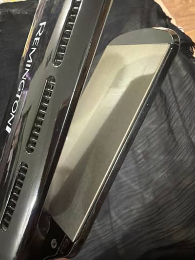 Remington hair styler