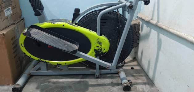 Home workout cycling machine