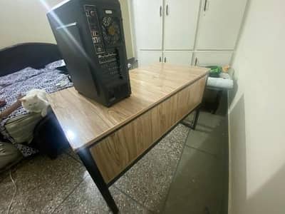 Gaming Computer Table