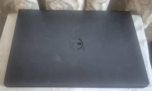 Dell inspiron 3558 Laptop—intel i5, 6gb RAM,1TB storage—good condition