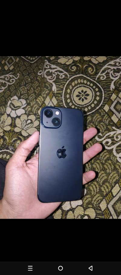 I phone 13  10/10 with apple warranty