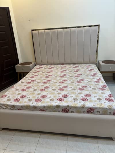 Beautiful Bed Set for Sale