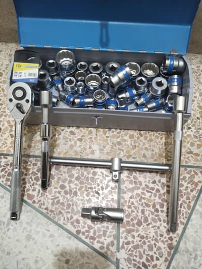 wrench socket set tool box FTC 1/2 crv German  45 pieces