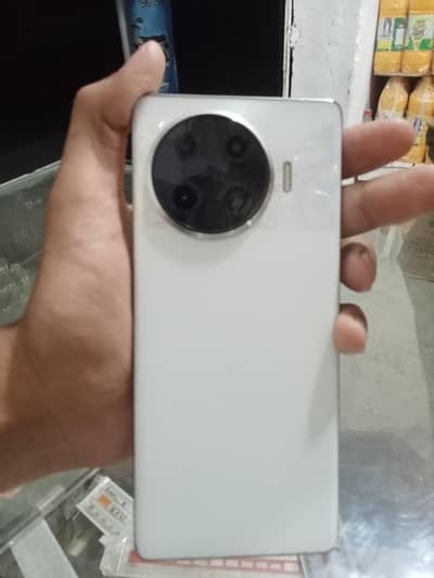 Tecno spark 20 pro Plus