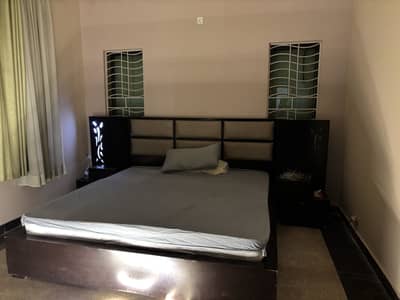 bed with side tables