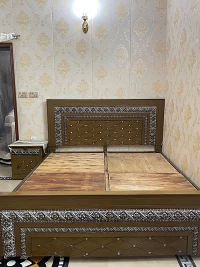 Bed With side tables like brand new