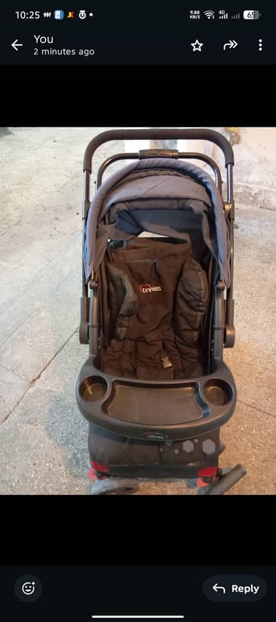 baby stroller . . 10/10