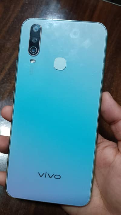 vivo y17 kit with box only phone 4/128,5000mah battery