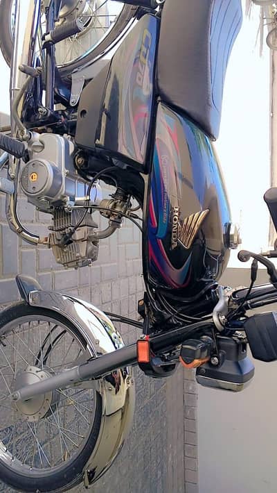 I am selling my Honda 70 2024