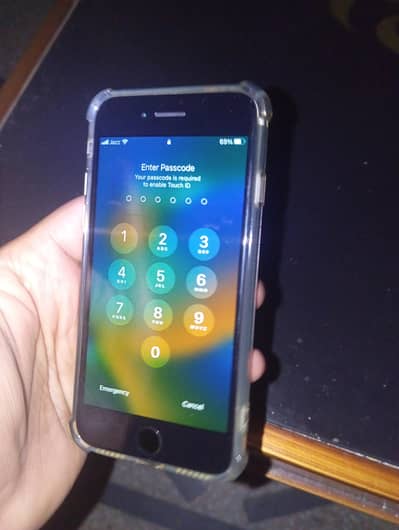 iPhone SE 64gb in good condition