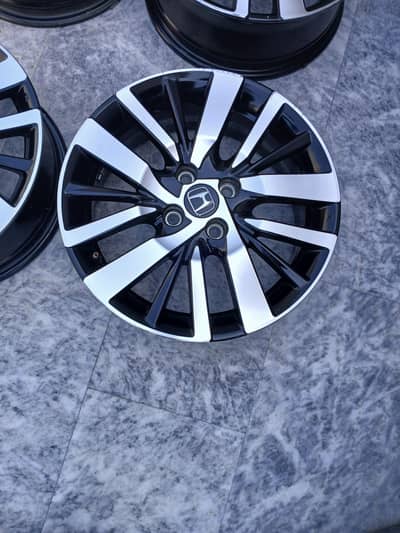 Honda City RS and City HEV thailand model 16 size Alloy Rims