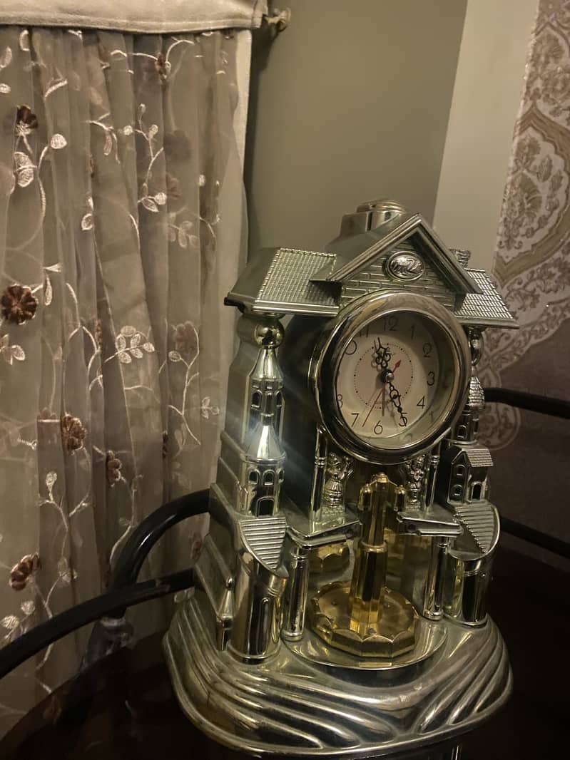 side table clock 2