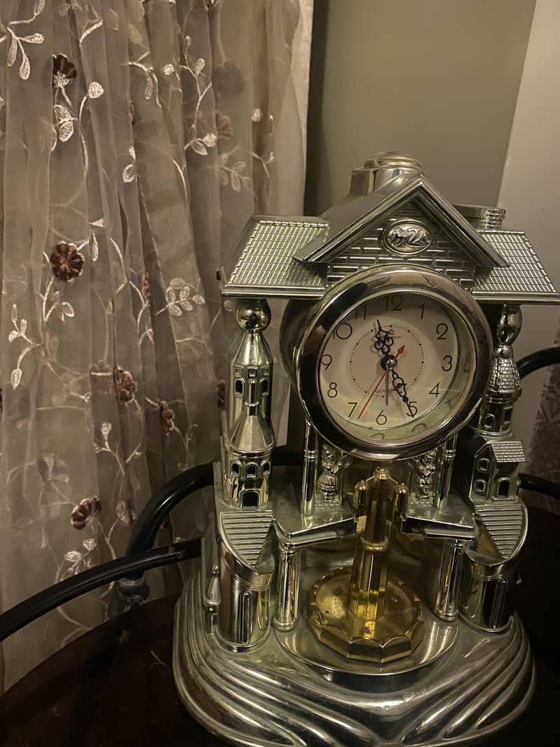 side table clock 5