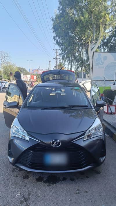 Toyota Vitz 2018 | 4 Grade | Non-negotiable 44.99 | Jhelum