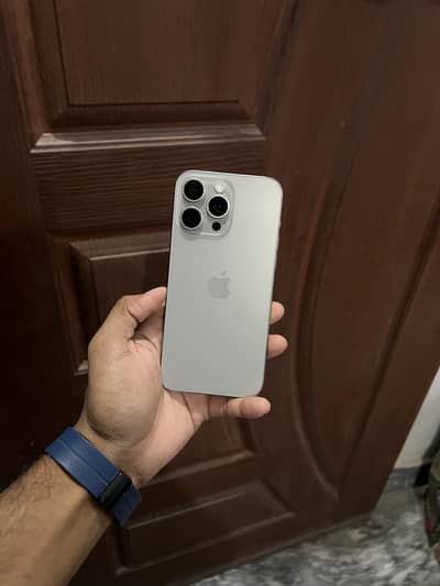 iPhone 15 pro max factory unlock