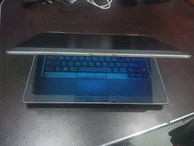 Dell laptop 8gb RAM 320gb HDD