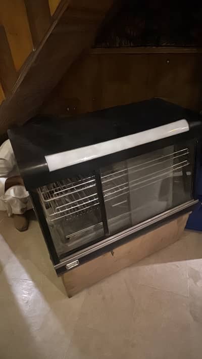 Hot food display counter