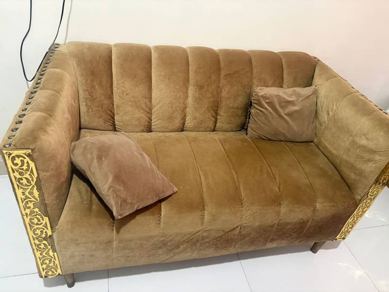 Sofa set with table 1