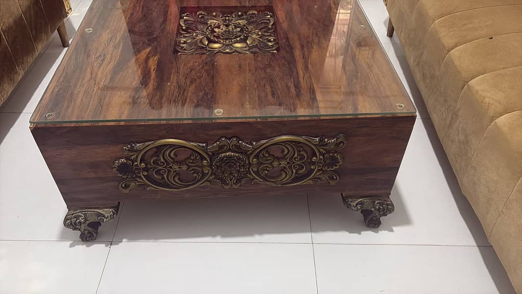 Sofa set with centre table 1