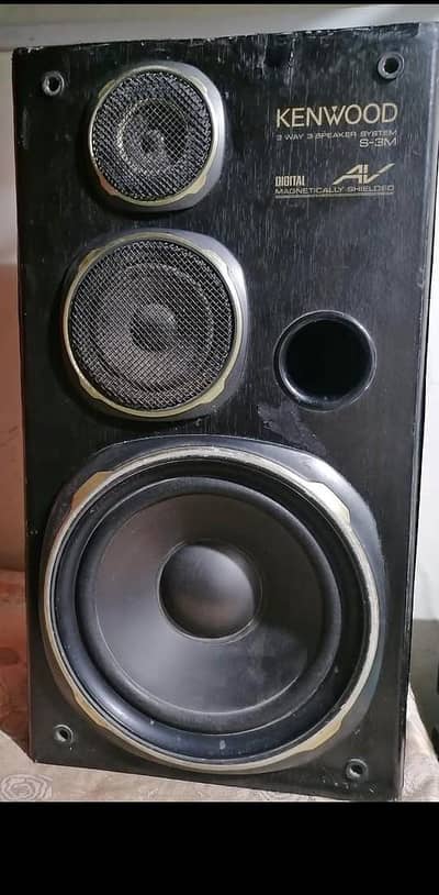 Kenwood speaker