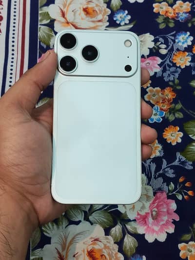 Iphone XR converted 17 pro