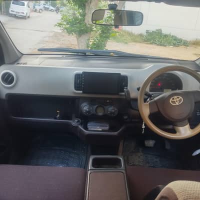 Toyota passo Hana plus