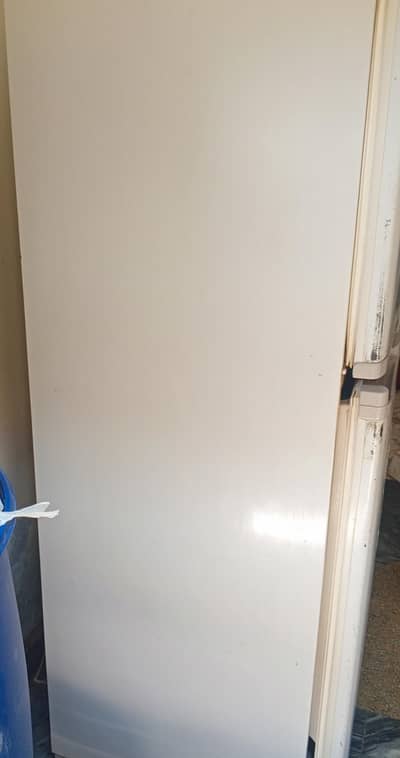 Imported Heavy Duty Fridge – Urgent Sale
