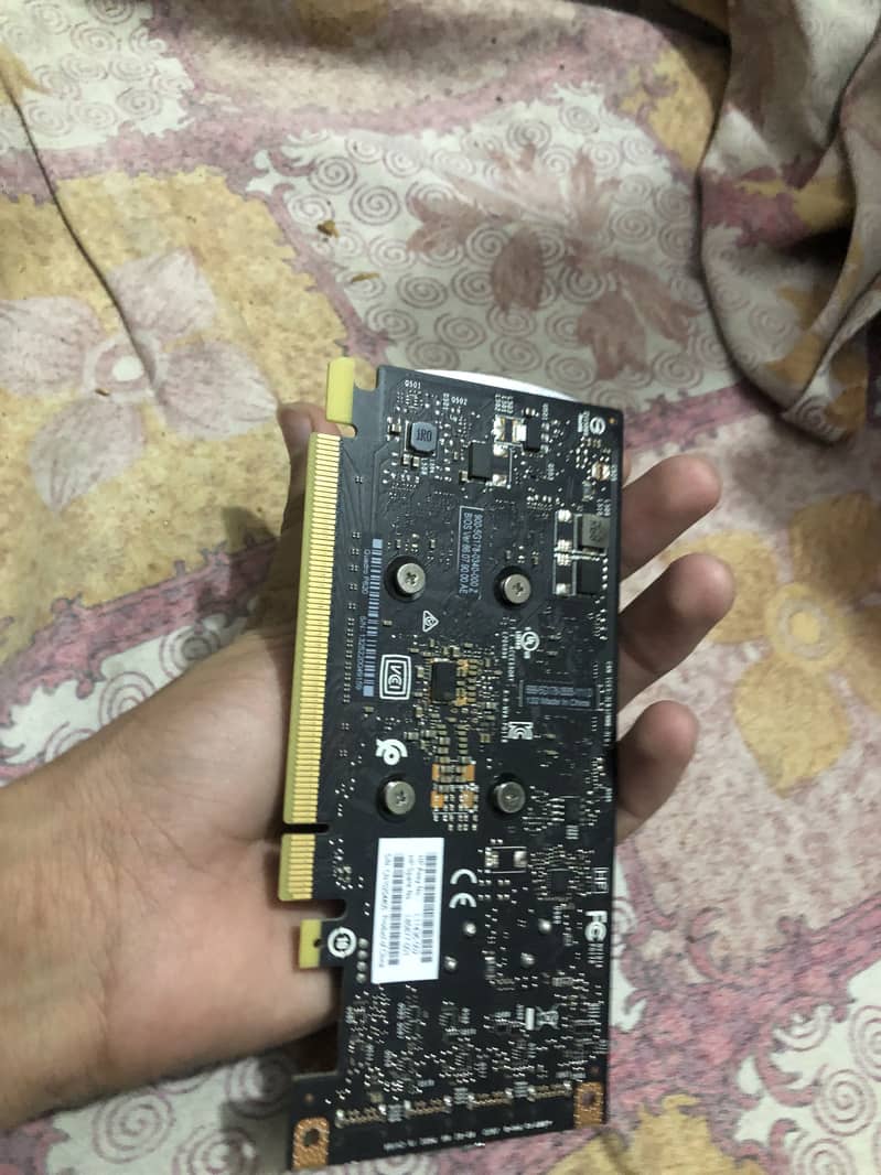 Quadro Nvidia P620 5