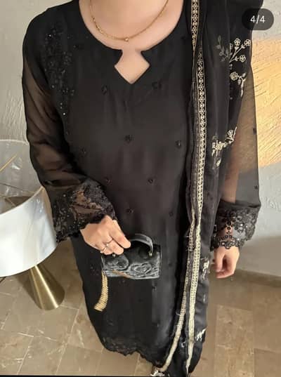 causal / formal /party wear / wedding dress