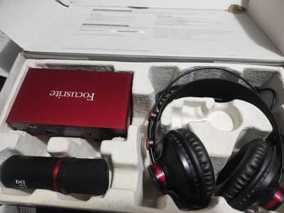 Focusrite scarlett 2i2 studio - New like - (Complete Set)