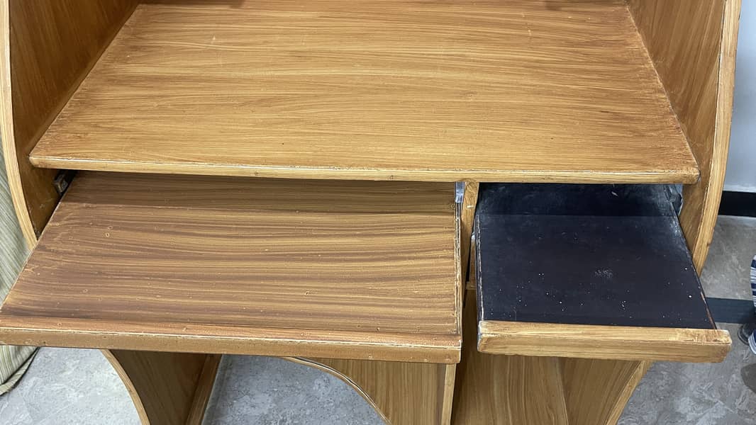 Computer Table newly condition 2