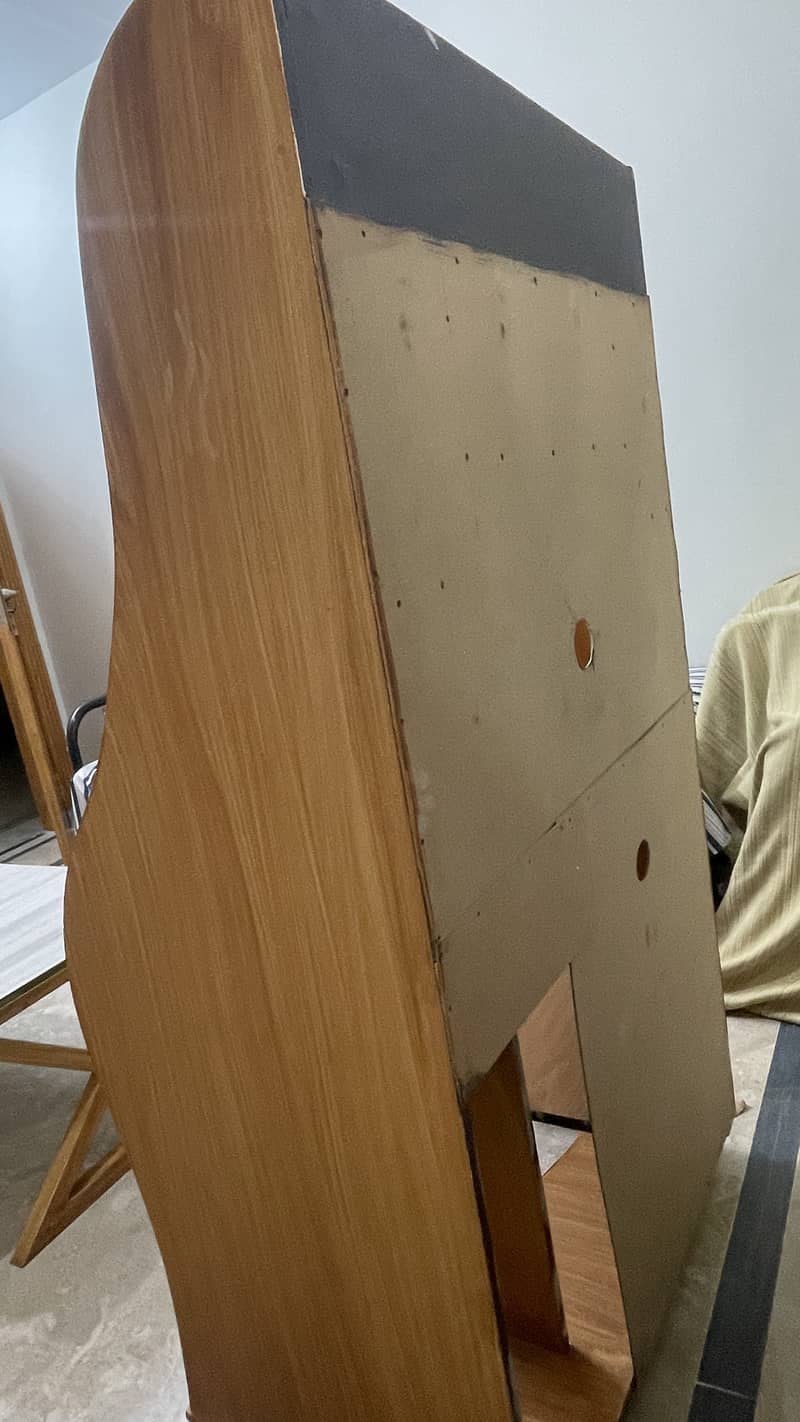 Computer Table newly condition 5