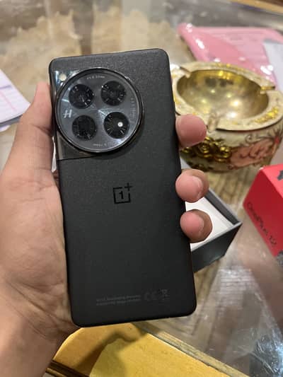 Oneplus 12 4month sim 120x zoom read add please