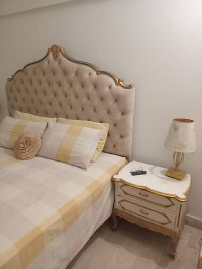 Victorian Bedset with Matress 4 door Almirah