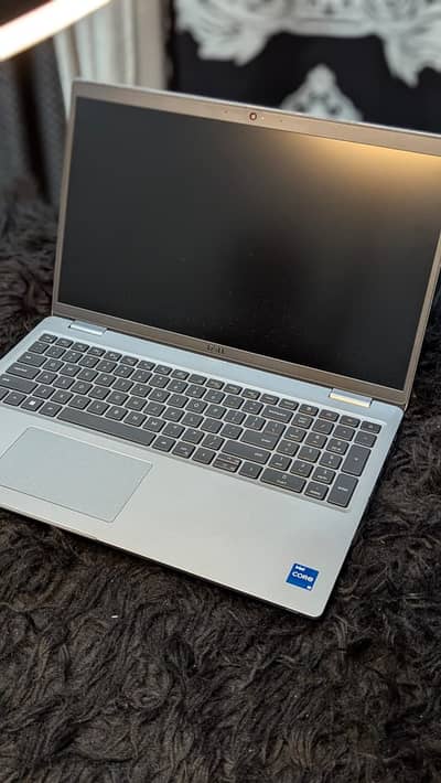 Dell Latitude 5520 i5 11th Gen | 8GB RAM 256GB SSD | 15-6" NUMPAD