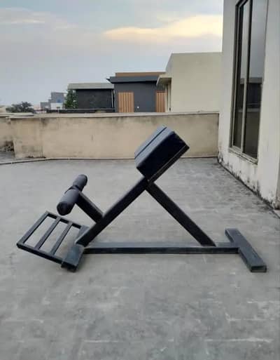 hyperextension bench