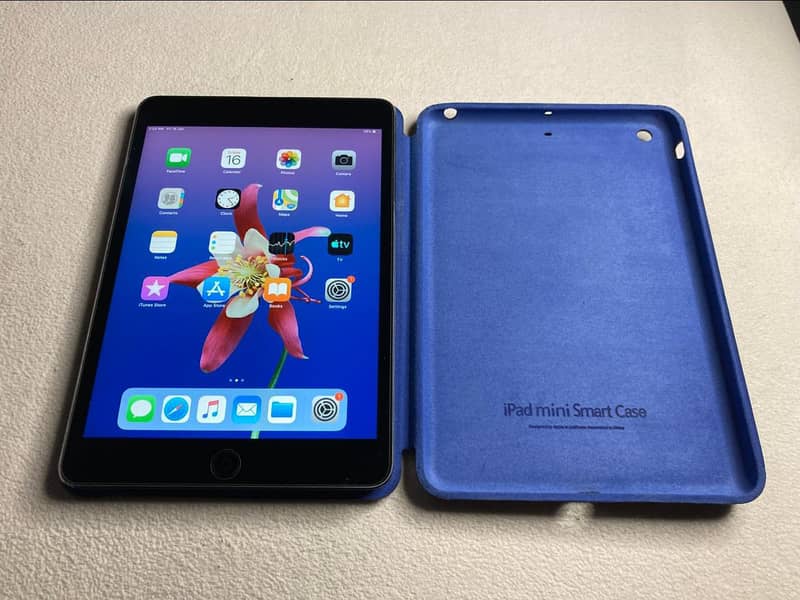 Apple Mini Generation Two 4