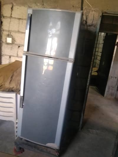 03125426875Dawnlance fridge working candtoin me hai  gas nhi hai is me