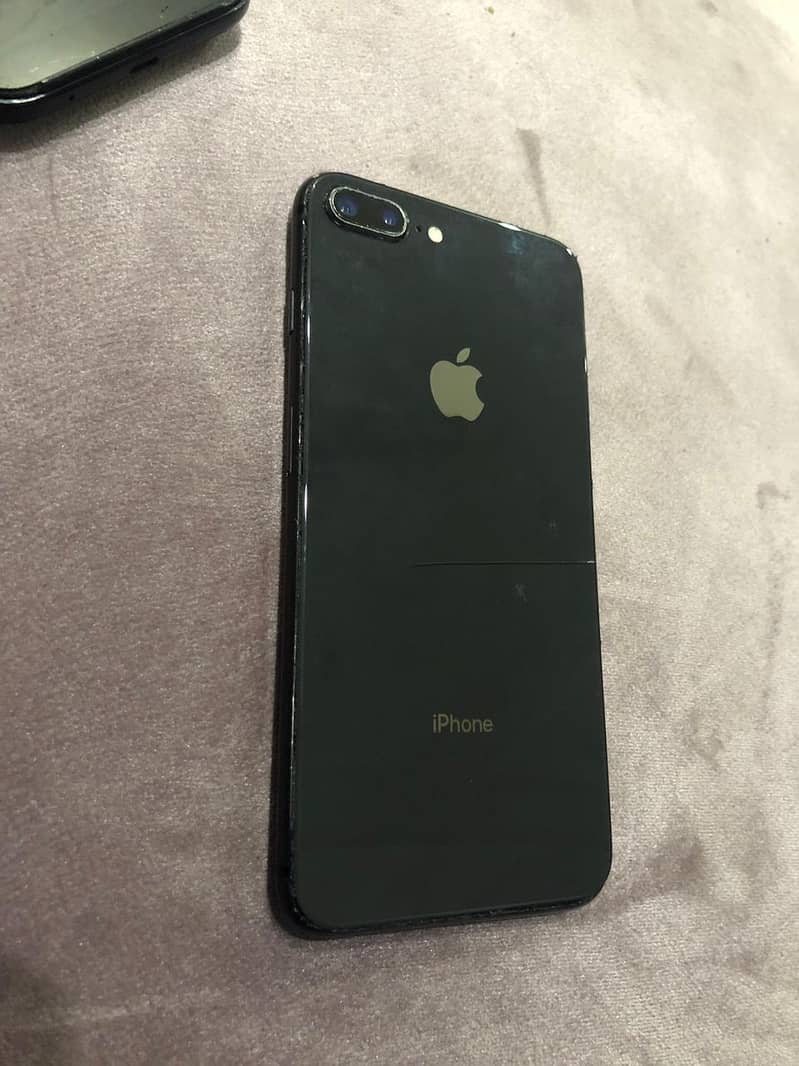 iphone 8 plus 1