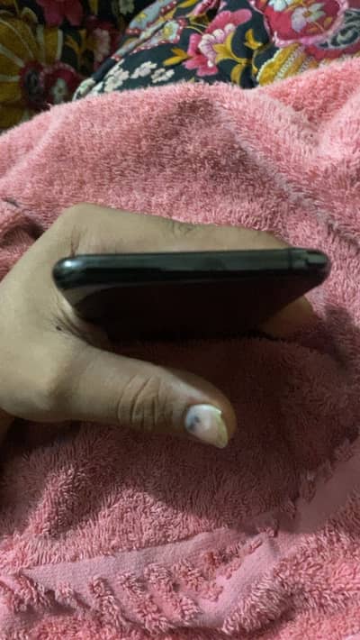 I phone 64gb whatapp num 03197367890 ya num hai just