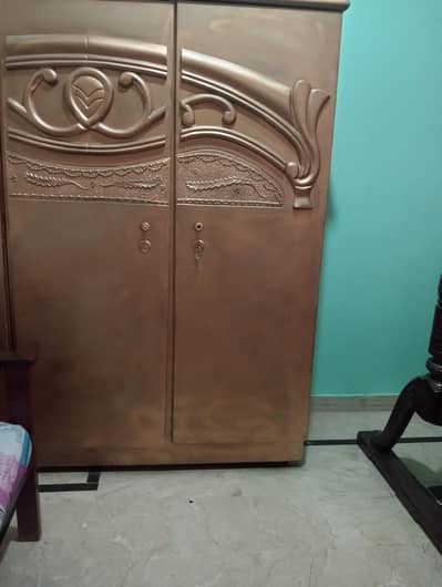 2 door Closet in good  condition