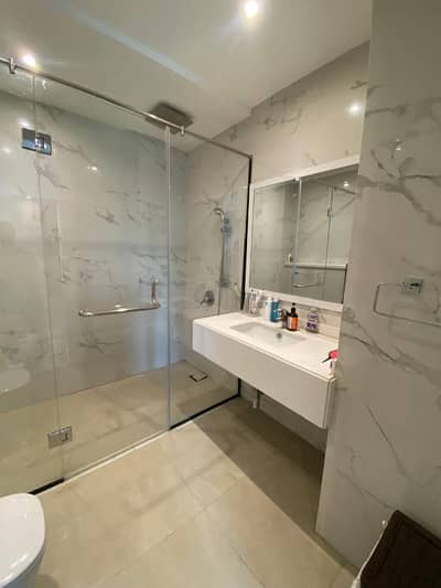 Gulberg fully furnished ground floor 1 bedroom & D/D kitchen bath+ car parking