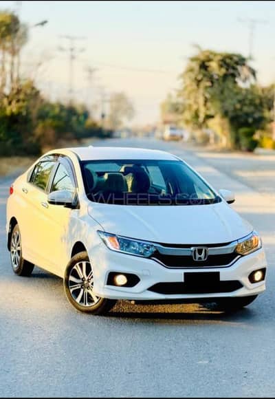 Honda City aspire MT full option push start total jenion 50k mileage