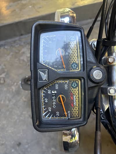 Honda 125 2024 model golden edition