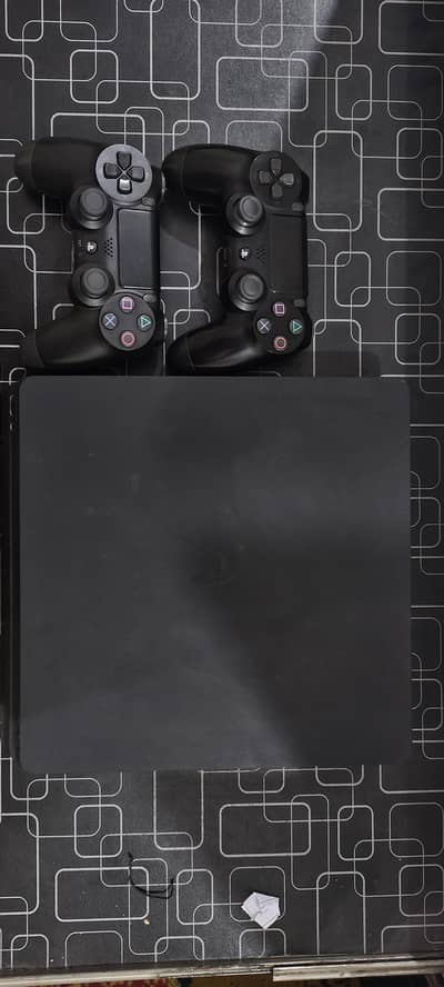 playstation 4 slim 500gb 12.02 Jailbreak with 2 controllers, ps4 slim